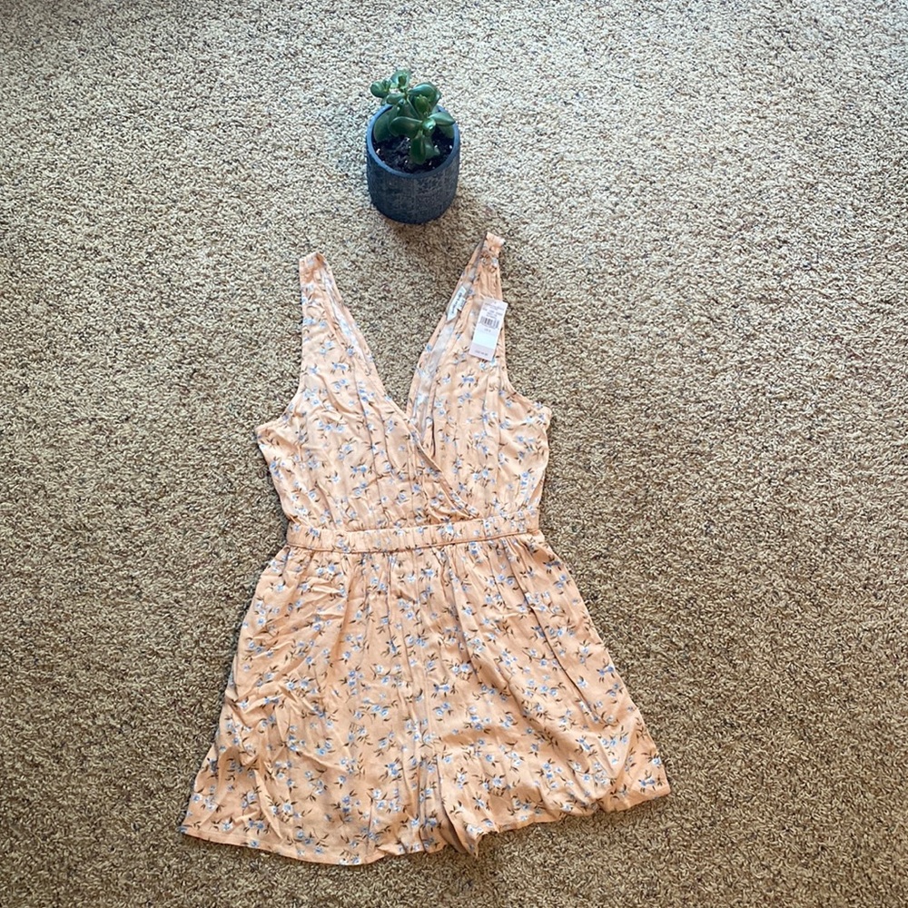 American Eagle Floral Romper NWT